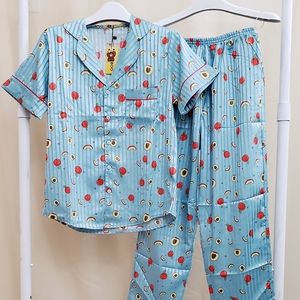 Brand new junior's pajamas set